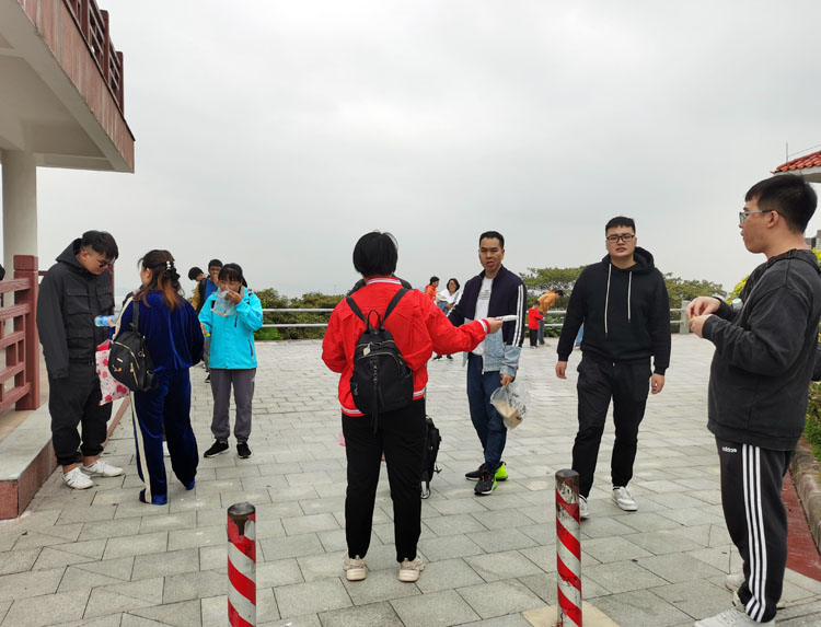 激揚青春、奮勇攀登登山活動